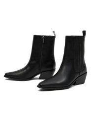 Orsay Botki w kolorze czarnym rozmiar: 38. Czarne botki Orsay, bez wzorów, bez obcasa, bez zapięcia. Za 197.17 zł.