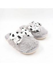 Confly Kapcie w kolorze jasnoszarym rozmiar: 39. Szare kapcie Confly, bez wzorów. Za 69.91 zł.