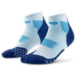 Damskie skarpety kompresyjne do biegania sportowe za kostkę Core Run CEP. Białe skarpetki CEP, bez wzorów, z elastanu. Za 79.00 zł.