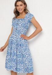 Niebieska Sukienka z Bawełny w Ornamentalny Wzór z Gumką w Pasie Natirissa. Niebieskie sukienki Born2be, na co dzień, l, bez wzorów, z bawełny, eleganckie, bez kołnierzyka, bez ramiączek, midi, proste. W wyprzedaży za 33.99 zł.