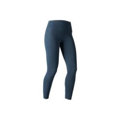 Legginsy slim Gym & Pilates 900 damskie. Legginsy marki DOMYOS. W wyprzedaży za 39.99 zł.
