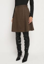Brązowa Spódnica w Stylu Preppy z Szerokimi Plisami Enaliea. Brązowe spódnice Born2be, na co dzień, m, bez wzorów, z wiskozy, eleganckie, mini, koszulowe. Za 119.99 zł.