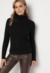 Czarny Golf z Wiskozą w Klasycznym Stylu Ozdobiony Tłoczeniem Senaille. Czarne swetry Born2be, l, bez wzorów, z jeansu, eleganckie, bez ramiączek. W wyprzedaży za 93.49 zł.