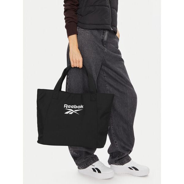 Torebka Reebok. Czarne shopper bag Reebok, bez wzorów, bez dodatków. Za 99.99 zł.