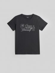 4F T-shirt regular z nadrukiem damski - czarny M. Czarne t-shirty 4f, m, bez wzorów, z bawełny, biznesowe, bez kołnierzyka, bez ramiączek. Za 59.99 zł.