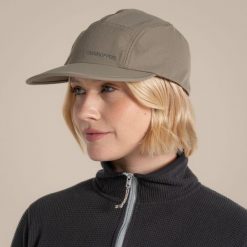 Czapka z daszkiem Craghoppers NosiLife Multi Active Cap II. Białe czapki z daszkiem Craghoppers, bez wzorów, z materiału. Za 139.25 zł.