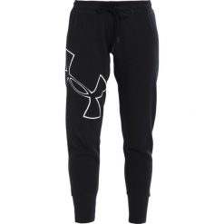 Under Armour GOOD EUROPE BRANDED Spodnie treningowe black. Czarne spodnie dresowe marki Under Armour, z bawełny. W wyprzedaży za 194.65 zł.