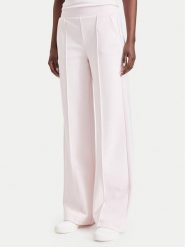 Guess Spodnie dresowe V6BB18 K6353 Różowy jasny Regular Fit. Czerwone spodnie dresowe Guess, z aplikacjami, z dresówki. Za 394.99 zł.