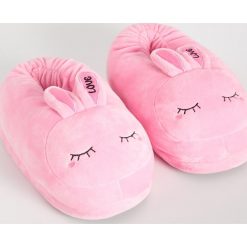 Podgrzewane kapcie - Różowy. Kapcie marki Sinsay. Za 49.99 zł.