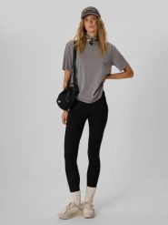 4F Legginsy z prążkowanej dzianiny damskie - czarne S. Czarne legginsy 4f, bez wzorów, z dzianiny. Za 99.99 zł.
