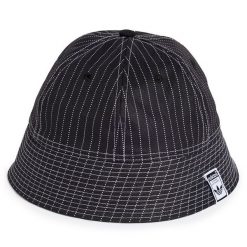 Kapelusz adidas. Czarne kapelusze adidas, bez wzorów. Za 99.99 zł.