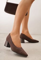 Brązowe Czółenka VICES ze Sportowej Tkaniny na Słupku Waesbella. Brązowe czółenka Born2be, bez wzorów, z materiału, sportowe, z otwartym noskiem, bez obcasa, na słupku, bez zapięcia. Za 119.99 zł.