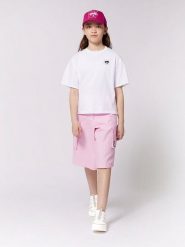 DKNY Bojówki w kolorze jasnoróżowym rozmiar: 116. Różowe szorty DKNY, bez wzorów. Za 152.99 zł.