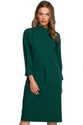 Sukienka elegancka pudełkowa z dekoracyjnymi zaszewkami zielona. Zielone sukienki Stylove, do pracy, m, bez wzorów, biznesowe, bez kołnierzyka, bez ramiączek. Za 359.00 zł.