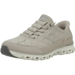 Buty SKECHERS 104556S GLIDE STEP AT EASE Beżowy. Brązowe buty trekkingowe Skechers, z syntetyku, bez zapięcia. Za 337.99 zł.