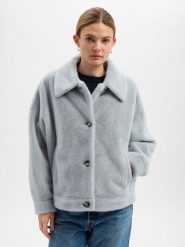 S.Oliver BLACK LABEL Damowa kurtka z futerkiem typu teddy Kobiety Sztuczne włókno niebieski, 40. Czarne kurtki s.Oliver BLACK LABEL, s, bez wzorów, z włókna, bez kaptura. Za 779.95 zł.
