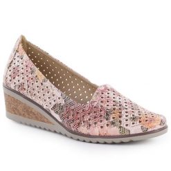 Półbuty damskie na koturnie ażurowe wielokolorowe Potocki SZ12306. Półbuty wsuwane POTOCKI, w ażurowe wzory, ze skóry ekologicznej, bez obcasa, na koturnie. Za 179.99 zł.