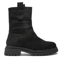 Botki Tamaris. Czarne botki Tamaris, bez wzorów, bez obcasa, na płaskiej podeszwie, bez zapięcia. Za 299.99 zł.
