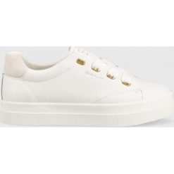 Gant sneakersy skórzane Avona kolor biały. Białe buty sportowe lifestyle Gant, bez wzorów, z gumy, sportowe, z okrągłym noskiem, bez zapięcia. W wyprzedaży za 399.99 zł.