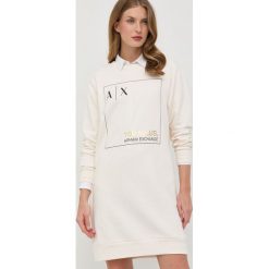 Armani Exchange sukienka bawełniana kolor beżowy midi prosta. Brązowe sukienki Armani Exchange, na co dzień, l, bez wzorów, z bawełny, bez kołnierzyka, bez ramiączek, maxi, proste. Za 509.99 zł.
