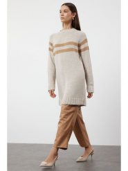 Trendyol Sweter w kolorze beżowym rozmiar: XL. Brązowe swetry Trendyol, xl, bez wzorów, bez ramiączek. Za 73.99 zł.