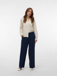 Vero Moda Koszula w kolorze kremowym rozmiar: M. Brązowe koszule Vero Moda, m, bez wzorów, z bawełny, bez kołnierzyka, bez ramiączek. Za 104.99 zł.