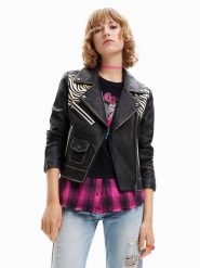 Desigual Kurtka z imitacji skóry Jacksonville 23SWEW33 Czarny Regular Fit. Czarne kurtki Desigual, m, bez wzorów, ze skóry, bez kaptura. Za 669.99 zł.