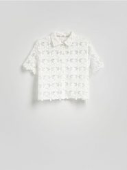 Ażurowa koszula - biały. Białe koszule Reserved, l, w ażurowe wzory, z dzianiny, bez kołnierzyka, bez ramiączek. Za 119.99 zł.