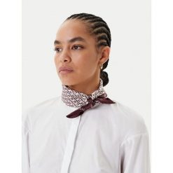 Chusta Elisabetta Franchi. Czerwone chusty Elisabetta Franchi, bez wzorów. Za 349.99 zł.