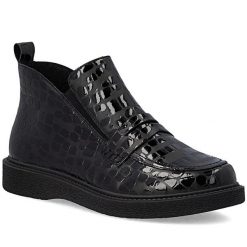 Skórzane botki damskie lakierowane kroko czarne Rieker 71150-00. Czarne botki Rieker, bez wzorów, z lakierowanej skóry, bez obcasa, bez zapięcia. Za 369.00 zł.