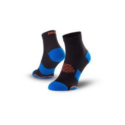 Bezszwowe skarpety do biegania MARATON Nessi Sportswear. Czarne skarpetki NESSI SPORTSWEAR, bez wzorów. Za 59.99 zł.