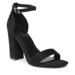 Sandały Jenny Fairy. Czarne sandały Jenny Fairy, bez wzorów, bez obcasa, na słupku, bez zapięcia. Za 119.99 zł.