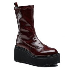 Botki Jenny Fairy. Czerwone botki Jenny Fairy, bez wzorów, bez obcasa, na koturnie, bez zapięcia. Za 109.99 zł.