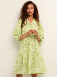 Karen by Simonsen Sukienka letnia Helia 10104311 Zielony A-Line Fit. Zielone sukienki Karen by Simonsen, bez wzorów, z wiskozy, bez kołnierzyka, bez ramiączek. Za 389.99 zł.