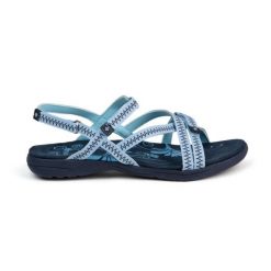 Sandały sportowe damskie Tencelle Izas do trekkingu i wędrówek. Niebieskie sandały IZAS, bez wzorów, sportowe, bez obcasa, bez zapięcia. W wyprzedaży za 226.04 zł.
