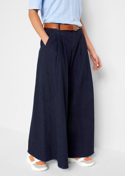 Spódnico-spodnie jeansowe, wide leg, z wygodnym pasem. Niebieskie jeansy bonprix, bez wzorów, z jeansu. Za 169.99 zł.
