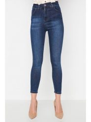 Trendyol Dżinsy - Skinny fit - w kolorze granatowym rozmiar: 34. Niebieskie jeansy Trendyol, bez wzorów, klasyczne, z podwyższonym stanem. Za 39.99 zł.