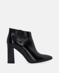 LAKIEROWANE BOTKI NA OBCASIE 3633 594 NERO. Botki Venezia, bez wzorów, z lakierowanej skóry, bez obcasa, na obcasie, bez zapięcia. Za 259.00 zł.