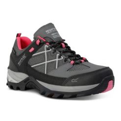 Buty damskie trekkingowe Regatta Samaris III low. Szare trekkingi Regatta, bez wzorów, z gumy, bez zapięcia, trekkingowe. Za 225.60 zł.