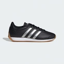 Buty Runvista Halo. Czarne buty do biegania adidas, bez wzorów, bez zapięcia, do biegania. Za 259.00 zł.