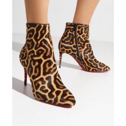 CHRISTIAN LOUBOUTIN - Botki w cętki Eloise. Brązowe botki CHRISTIAN LOUBOUTIN, bez wzorów, eleganckie, bez obcasa, na szpilce, bez zapięcia. Za 3,995.00 zł.