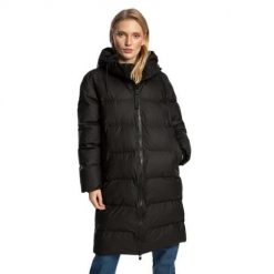 Kurtka puchowa damska Rains Alta Long. Czarne kurtki Rains, l, bez wzorów, z puchu, bez kaptura. W wyprzedaży za 1,486.55 zł.