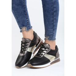 Czarne Buty Sportowe This Is Me. Buty sportowe lifestyle marki Born2be. Za 89.99 zł.