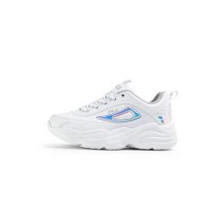 Buty sportowe sneakersy damskie Fila SKYE ZP WMN. Białe buty treningowe Fila, bez wzorów, bez zapięcia, trekkingowe. Za 286.50 zł.