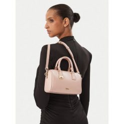 Torebka Furla. Czerwone torebki klasyczne Furla, bez wzorów, bez dodatków. Za 1,299.00 zł.