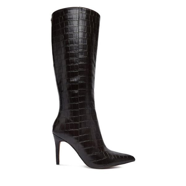 Kozaki Nine West. Brązowe kozaki Nine West, bez wzorów, bez obcasa, na szpilce, bez zapięcia. Za 329.99 zł.