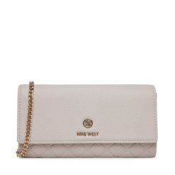 Torebka Nine West. Fioletowe kopertówki Nine West, bez wzorów, wizytowe, bez dodatków. Za 119.99 zł.