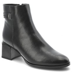 Botki damskie D&A by S.Barski o klasycznym fasonie z ozdobnym paskiem i stabilnym obcasem typu słupek czarne, CR62-3432 Black. Czarne botki S.BARSKI, bez wzorów, eleganckie, bez obcasa, na obcasie, bez zapięcia. Za 279.00 zł.