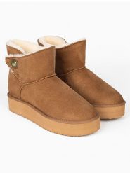 ISLAND BOOT Botki zimowe "Catalina" w kolorze jasnobrązowym rozmiar: 41. Brązowe botki Island Boot, bez wzorów, bez obcasa, bez zapięcia. Za 166.88 zł.