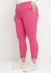 Ciemnoróżowe Spodnie Skinny z Kieszeniami Afrina. Czerwone jeansy Born2be, plus size, bez wzorów, z jeansu. W wyprzedaży za 42.49 zł.
